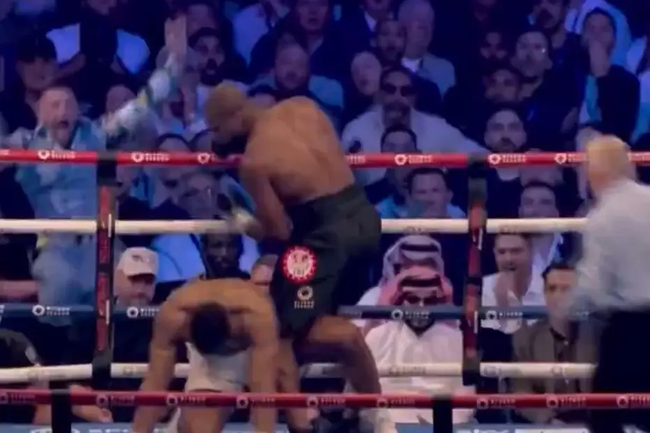 Conor McGregor Goes Nuts Ringside When Daniel Dubois Knocks Anthony Joshua Down