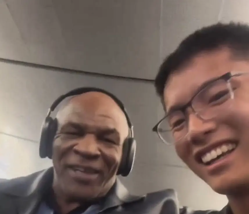 Mike Tyson Snaps At Fan Asking For Pic Then Has Change Of Heart