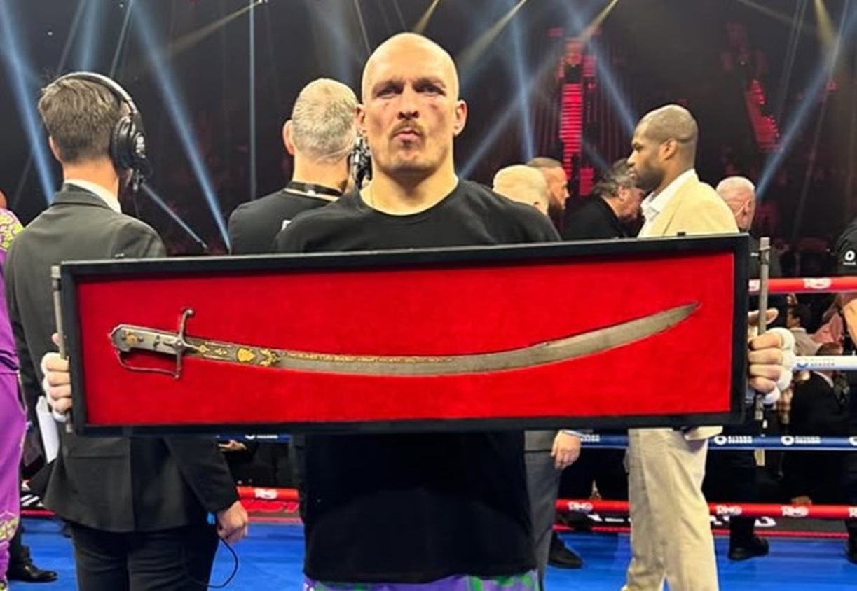 Usyk Reveals Warrior Sword Story After Beating Fury Twice