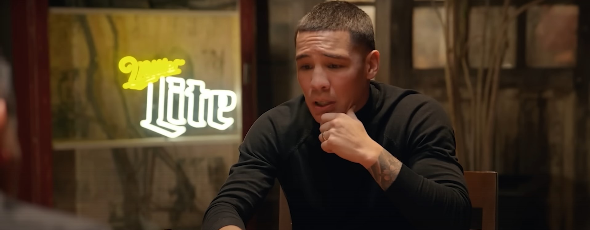 Emanuel Navarrete and Oscar Valdez Rematch This Weekend Promises Fireworks In Arizona