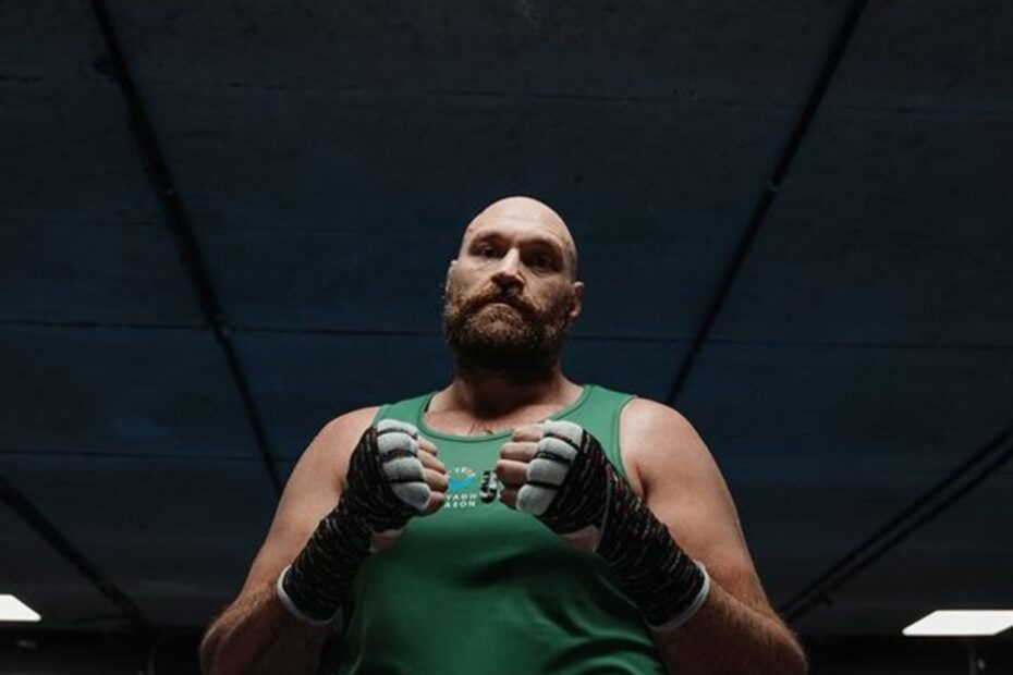 Will Tyson Fury Use The Jab More In Usyk Rematch?