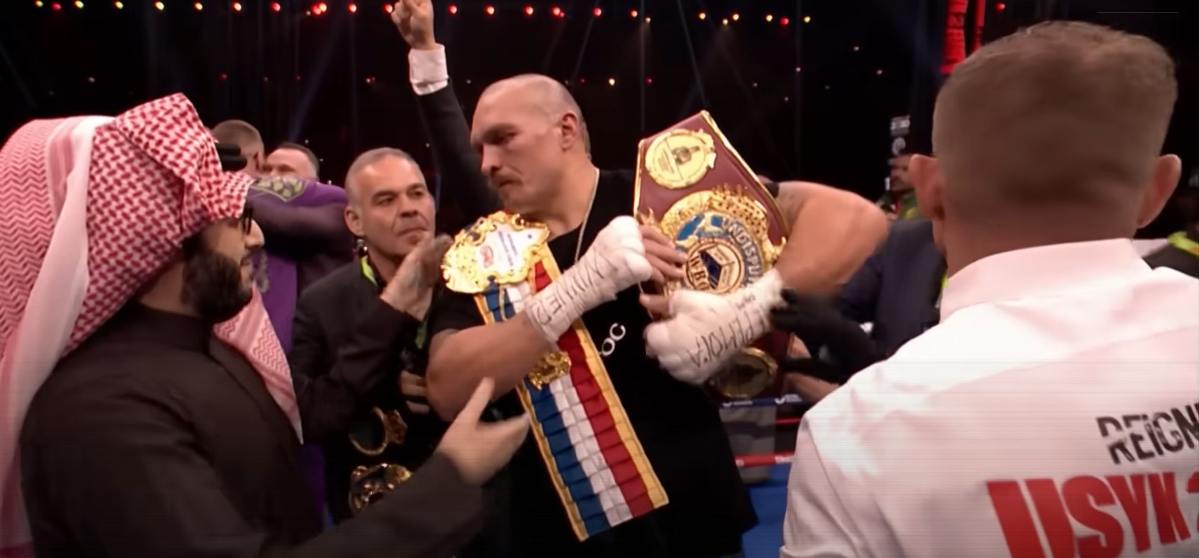 Joseph Parker Reacts To Usyk vs Tyson Fury 2 Ringside