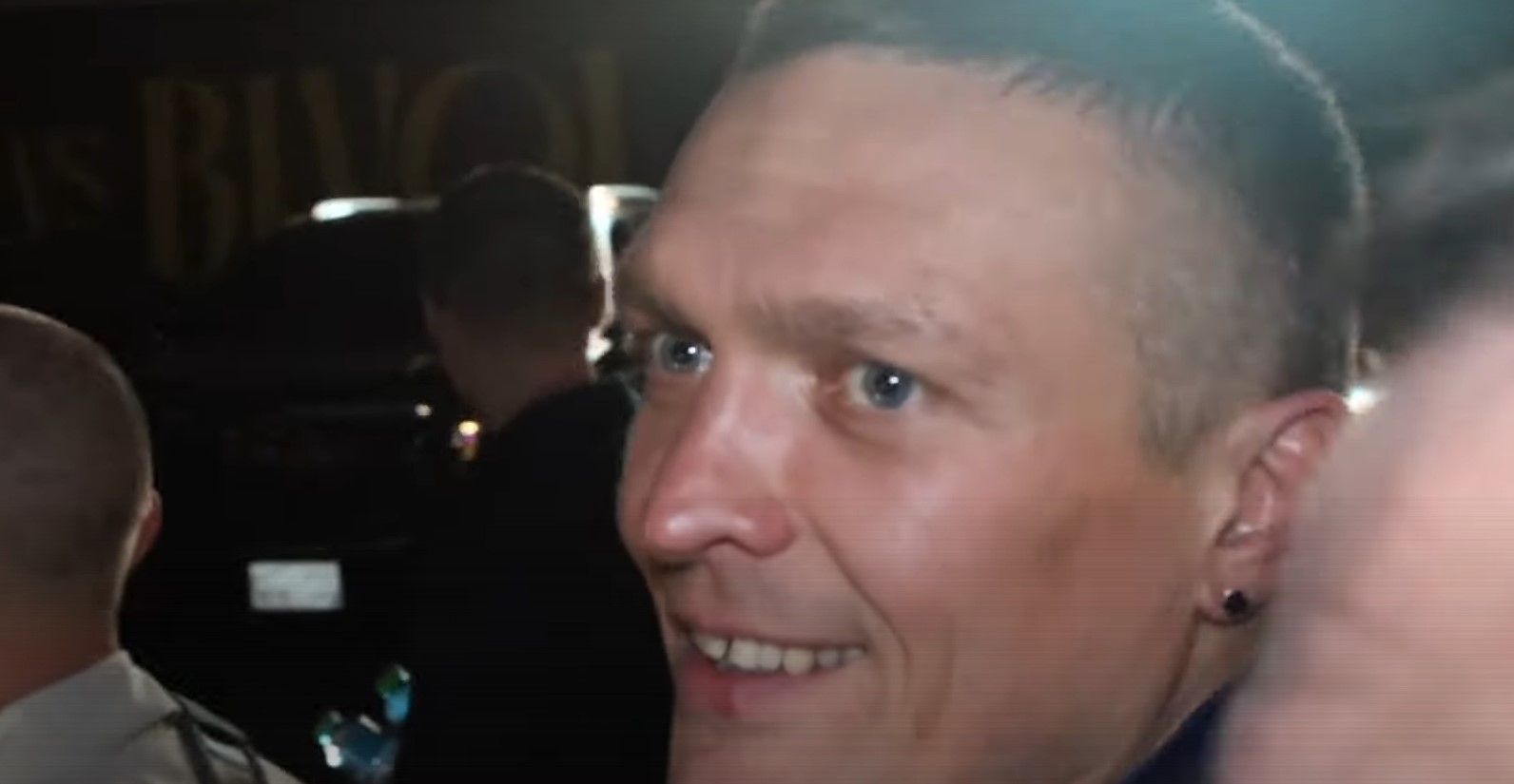 Usyk Reacts To Parker Stopping Bakole