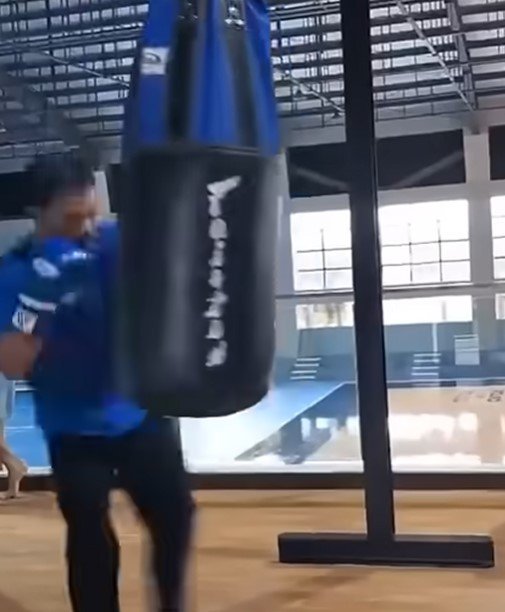 Photos: 46 Year Old Manny Pacquiao Finally Back In Boxing Training For Mario Barrios World Title Fight 5 a5