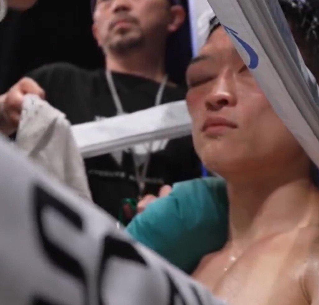 Junto Nakatani Defeats Opponent In Japan Causing Brutal Eye Injury 3 eye injury